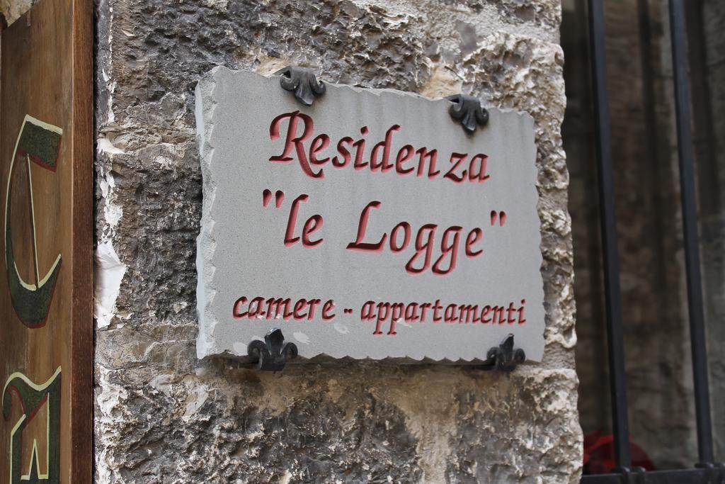 Residenza Le Logge Bed & Breakfast Губио Екстериор снимка