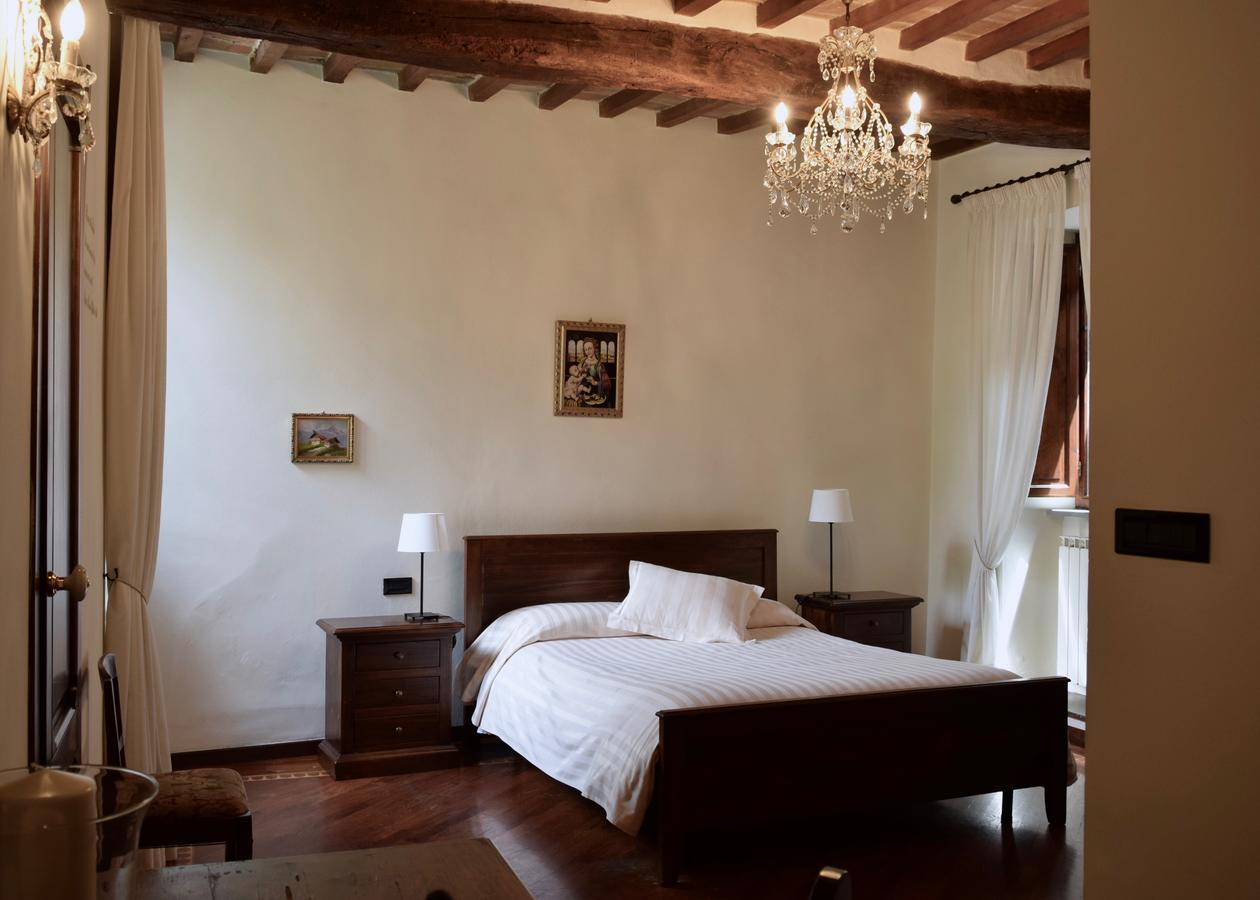 Residenza Le Logge Bed & Breakfast Губио Екстериор снимка